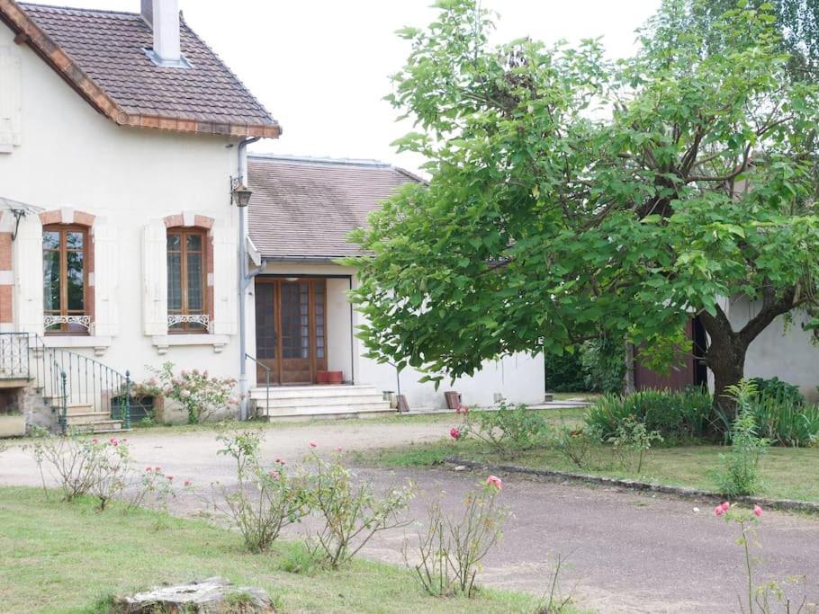 Apartment Maison Au Calme Avec Jardin A 5 Min De Tournus